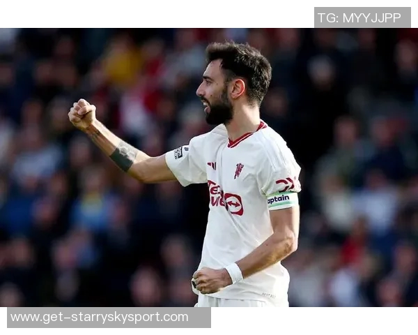 多夫比克点球失误连连苏莱替罚仍遭扑救无缘帽子戏法 多夫比克点球失误连连苏莱替罚仍遭扑救无缘帽子戏法