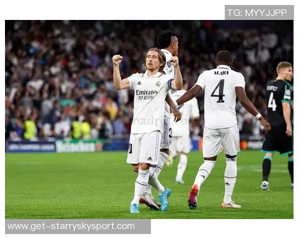 阿诺德庆祝27岁生日皇马队友贝林厄姆与卡雷拉斯送上温馨祝福 阿诺德庆祝27岁生日皇马队友贝林厄姆与卡雷拉斯送上温馨祝福