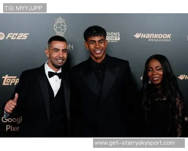 亚马尔母亲合照需先付800欧友人称其谦逊不喜张扬 亚马尔母亲合照需先付800欧友人称其谦逊不喜张扬