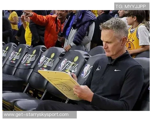 科尔称霍福德搭配能力强大将为追梦提供重要支持 科尔称霍福德搭配能力强大将为追梦提供重要支持