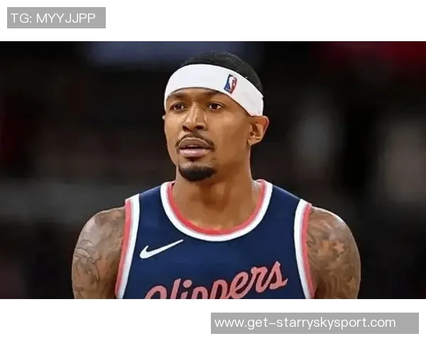 比尔表示愿意在防守端投入更多精力并做好心理准备为球队牺牲 比尔表示愿意在防守端投入更多精力并做好心理准备为球队牺牲