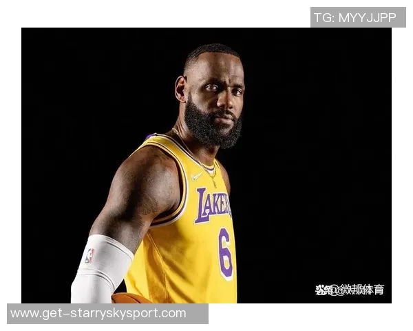 詹姆斯23年辉煌历程展现运动员典范精神令人敬仰